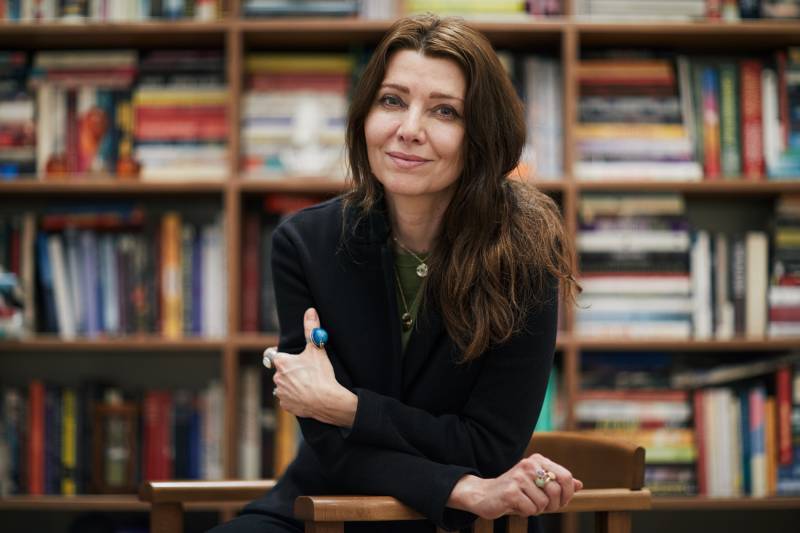 STORIES THAT TRANSCEND BOUNDARIES | ELIF SHAFAK | THE POWER OF WORDS TO TRANSFORM
